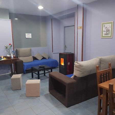 Albergue Berce Do Camino Tríacastela Kültér fotó